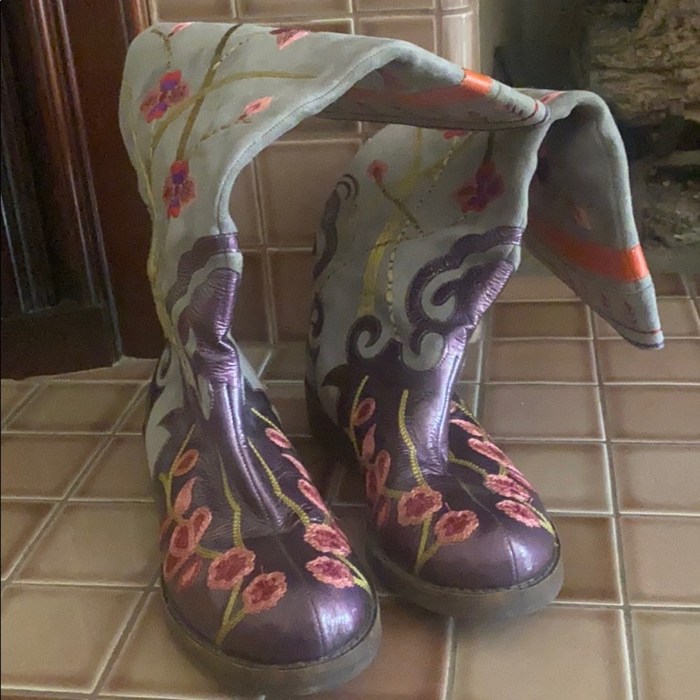 Beverly Feldman cowgirl boots size 9